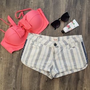 Mossimo white and blue striped shorts